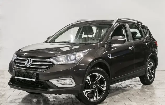 DongFeng AX7, фото №1