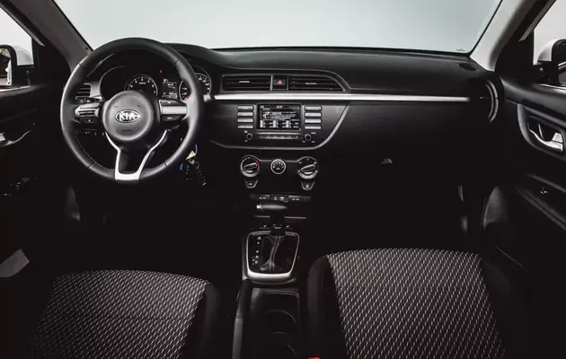 Kia Rio X-Line, фото №6