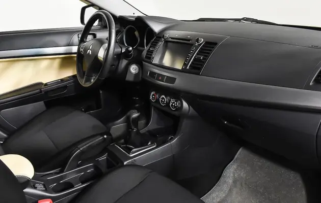 Mitsubishi Lancer, фото №8