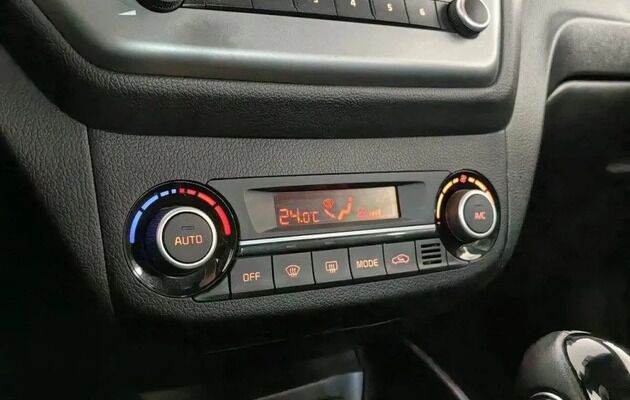 Kia Rio, фото №8