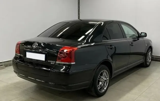Toyota Avensis, фото №2