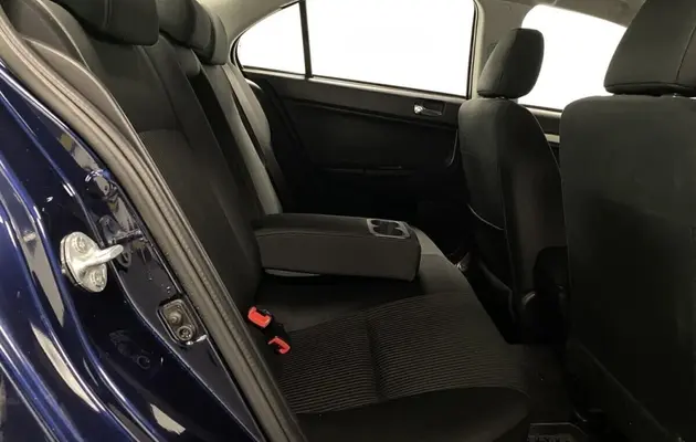 Mitsubishi Lancer, фото №8