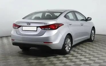 Hyundai ELANTRA
