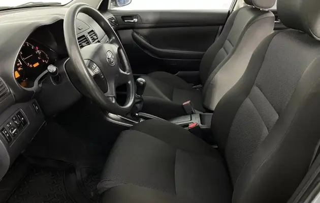 Toyota Avensis, фото №8