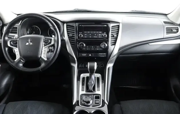 Mitsubishi Pajero Sport, фото №5