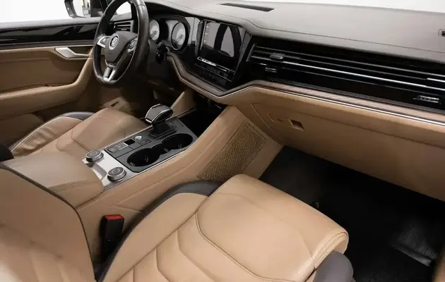 Volkswagen Touareg, фото №13