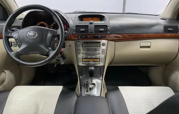 Toyota Avensis, фото №5