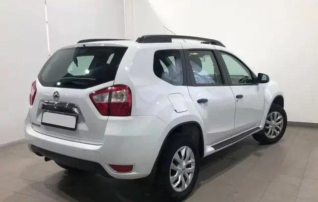 Nissan Terrano, фото №2