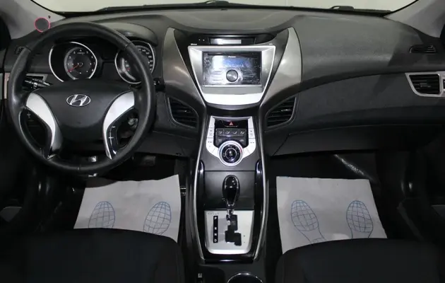 Hyundai Elantra, фото №5
