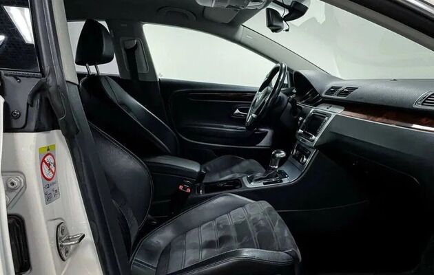 Volkswagen Passat CC, фото №7