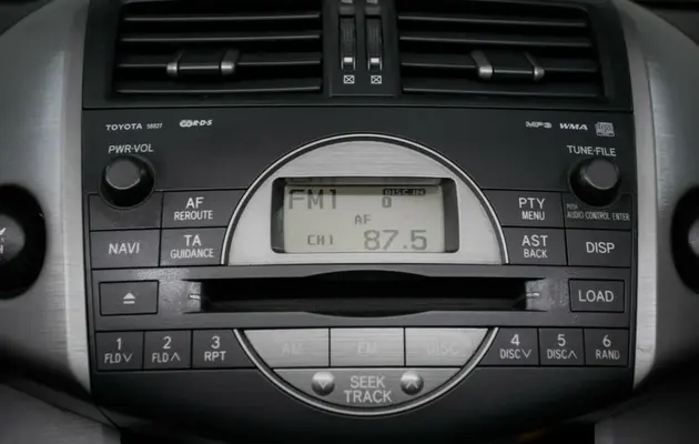 Toyota RAV4, фото №10