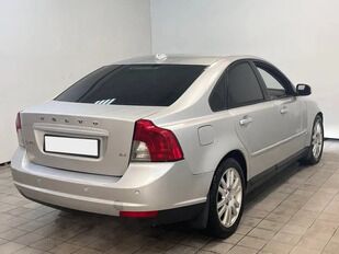 Volvo S40