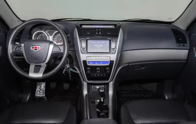 Geely Emgrand X7, фото №6