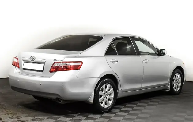 Toyota Camry, фото №2