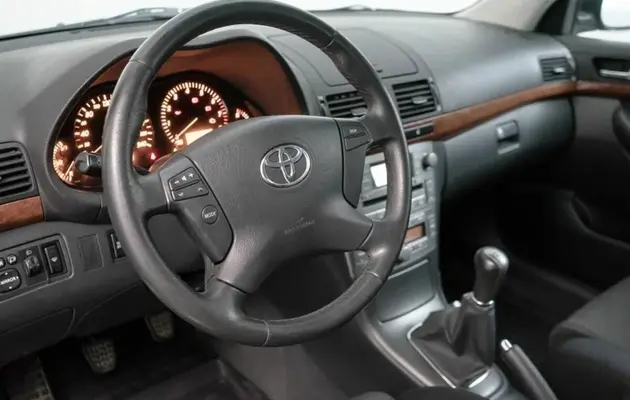 Toyota Avensis, фото №6