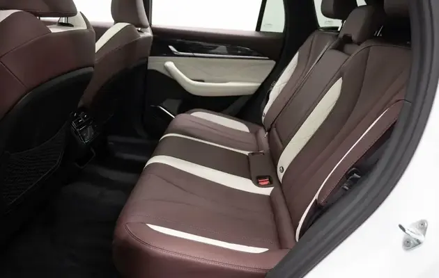 Geely Monjaro, фото №11