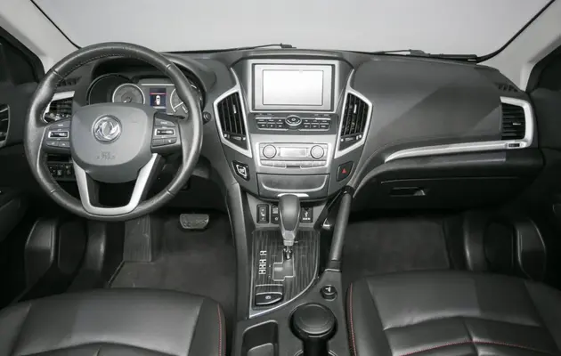 DongFeng AX7, фото №6