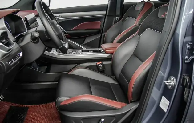 Geely Coolray, фото №16