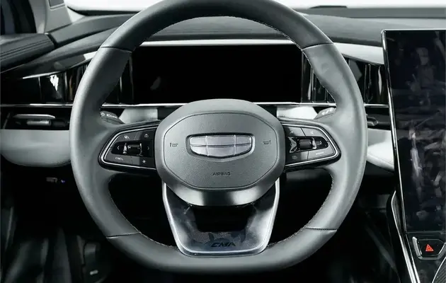 Geely Atlas, фото №8