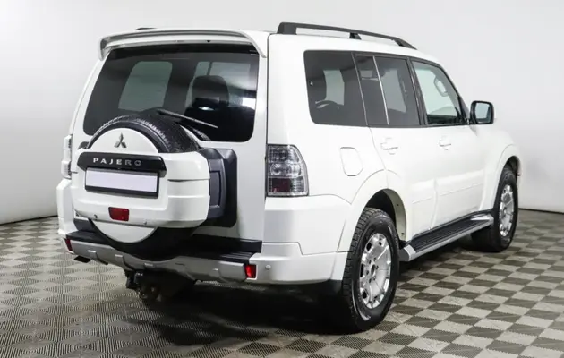 Mitsubishi Pajero, фото №2