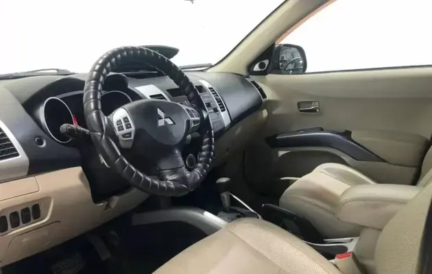 Mitsubishi Outlander, фото №7