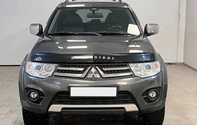 Mitsubishi Pajero Sport, фото №2