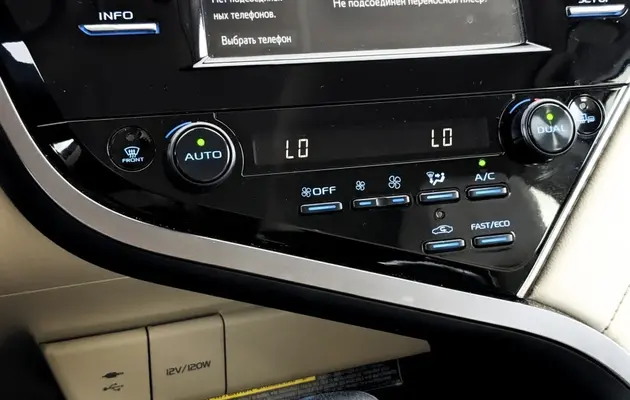 Toyota Camry, фото №7