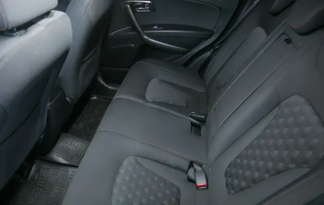 FAW Besturn X80, фото №7