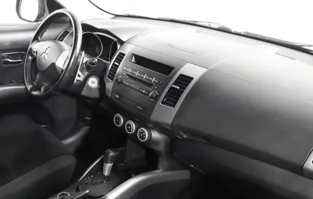 Mitsubishi Outlander, фото №7