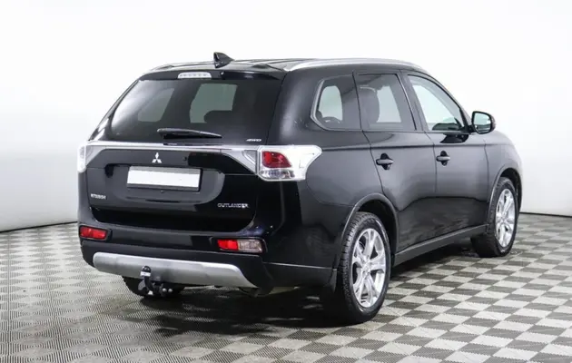 Mitsubishi Outlander, фото №2