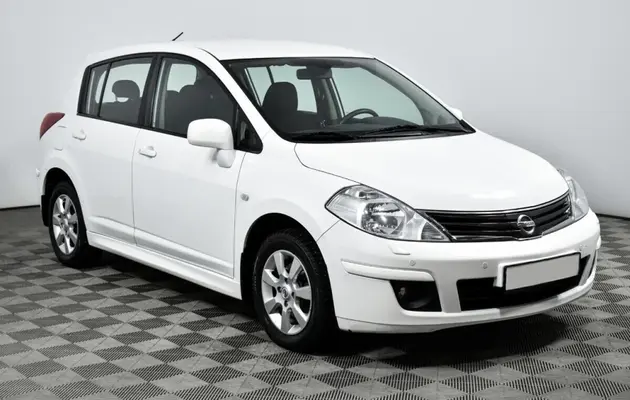 Nissan Tiida, фото №3