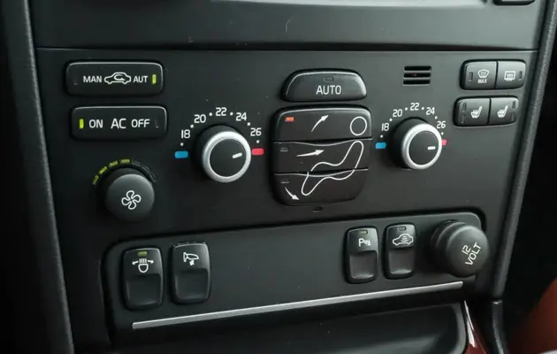 Volvo XC90, фото №11