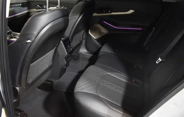 EXEED TLX, фото №6