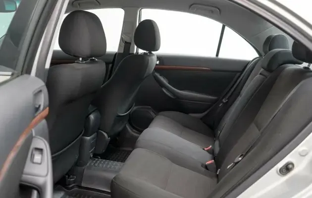 Toyota Avensis, фото №7