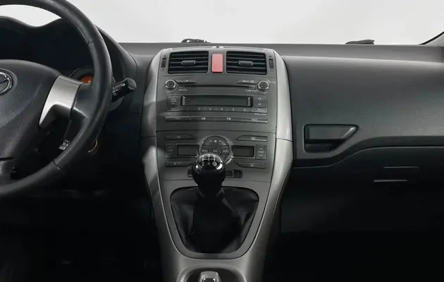 Toyota Auris, фото №6