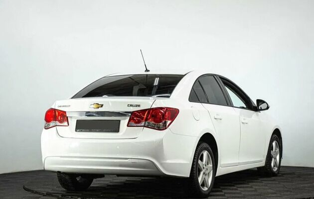 Chevrolet Cruze, фото №2