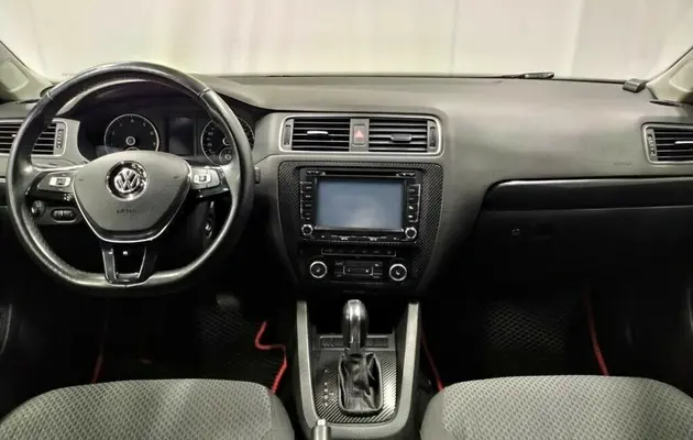Volkswagen Jetta, фото №5