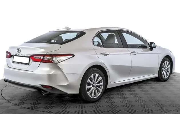 Toyota Camry, фото №2