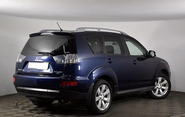 Mitsubishi Outlander, фото №2