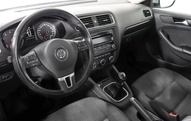 Volkswagen Jetta, фото №5