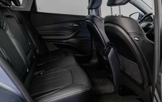 EXEED TLX, фото №8