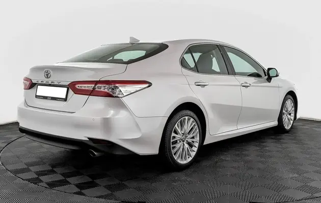 Toyota Camry, фото №2