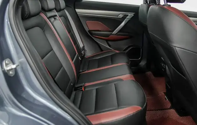 Geely Coolray, фото №7