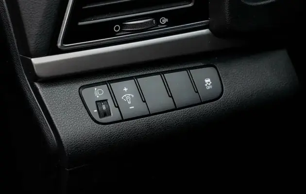 Hyundai Elantra, фото №13