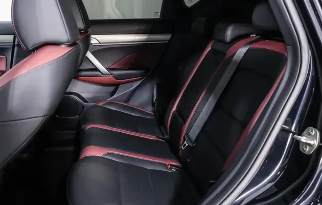 Geely Coolray, фото №7