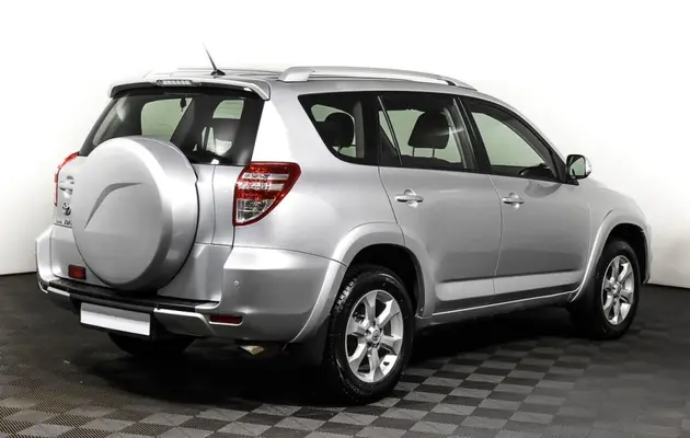 Toyota RAV4, фото №2