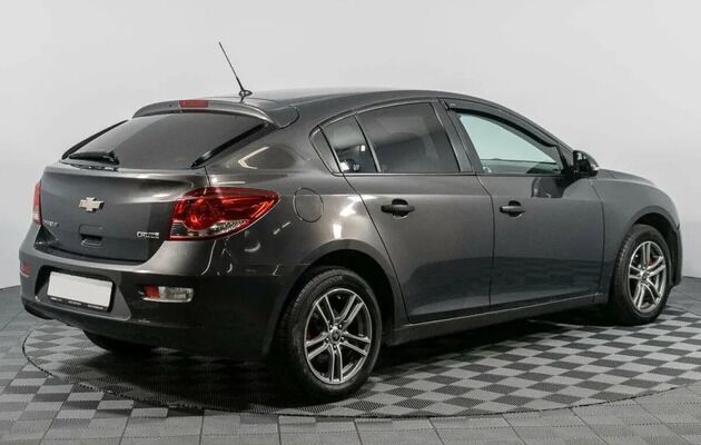 Chevrolet Cruze, фото №2