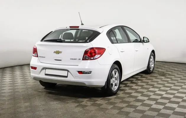 Chevrolet Cruze, фото №2