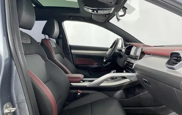 Geely Coolray, фото №12