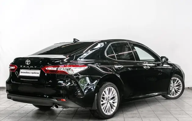 Toyota Camry, фото №2